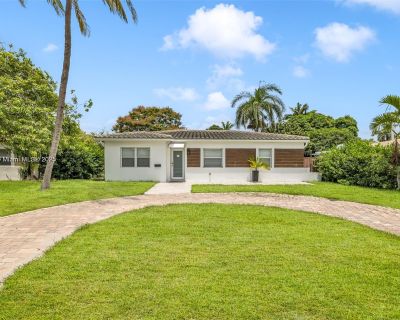 4 Bedroom 3BA 1440 ft Furnished Single Family Home For Rent in Hollywood, FL
