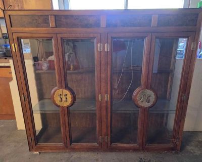 China cabinet/hutch top (Pinole