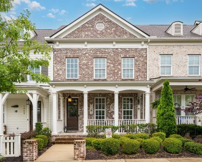 3 Bedroom 3BA 2123 ft Townhouse For Sale in Franklin, TN