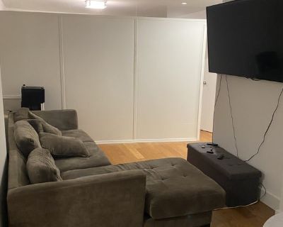 Total rooms: 2. Deposit: $2,775.00 * Utilities included?: No. References are not required. Males preferred. Smoking is allowed. Not for couples. Age preference: 35. Furnishings: Furnished * Parking: No * Garage: No * Yard/patio: No * Balcony/roof terrace: Yes * Disabled access: No * Living room: shared * Broadband included: No. Availability Available Jan 01 2026 Minimum term 12 months Maximum t...