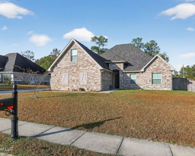 4 Bedroom 3BA 3157 ft Single Family House For Sale in Gulfport, MS