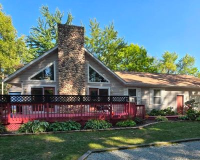 3 Bedroom 2BA 1844 ft Single Family House For Sale in Leesburg, IN