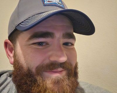 Parker - Needs an Apartment on iROOMit or a Room