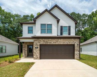 4 Bedroom 2.5BA 1601 ft Pet-Friendly Apartment For Rent in Bessemer, AL