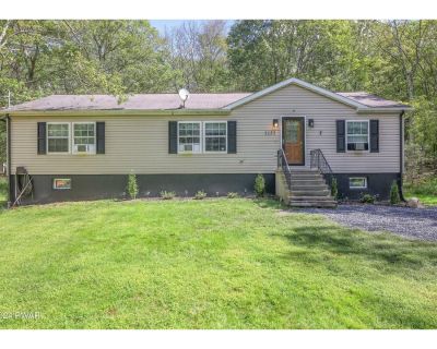 3 Bedroom 2BA 1617 ft² Residential For Sale in Bushkill, PA