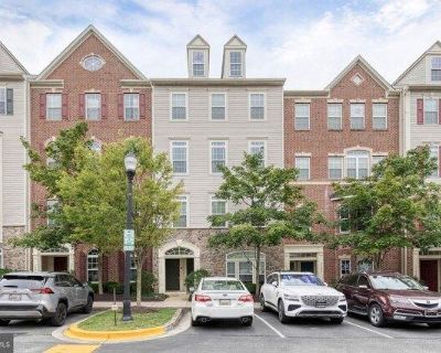 3 Bedroom 2.5BA Condo For Rent in Hanover, MD