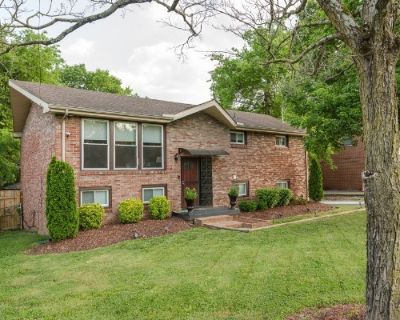 3 Bedroom 2BA 1700 ft Apartment For Rent in Nashville, TN