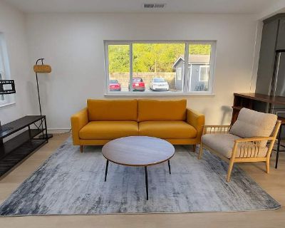 2 Bedroom 2BA 700 ft Pet-Friendly Apartment For Rent in Santa Cruz County, CA