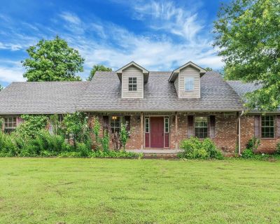 3 Bedroom 2BA 1936 ft Single Family House For Sale in Conway, AR