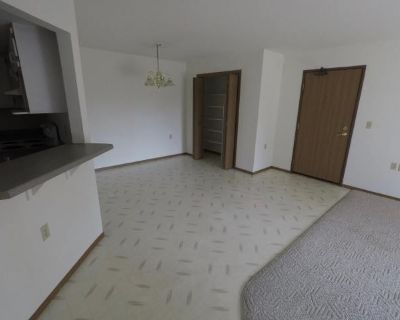 2 Bedroom 1BA 1040 ft Pet-Friendly Apartment For Rent in Hortonville, WI