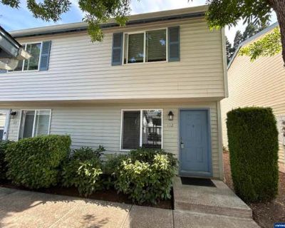 2 Bedroom 2BA 928 ft Condominium For Sale in SALEM, OR