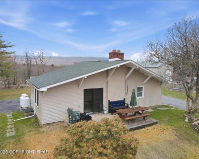 2 Bedroom 1BA 820 ft Single Family House For Sale in Stroudsburg, PA