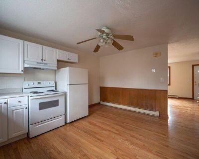 2 Bedroom 1.5BA Apartment For Rent in Hamden, CT