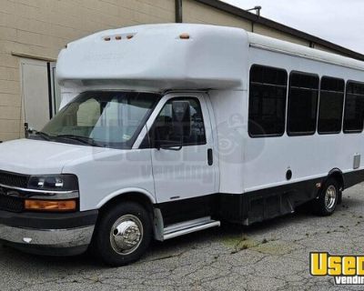 2015 Chevrolet Duramax Diesel Shuttle Bus | Private Bus