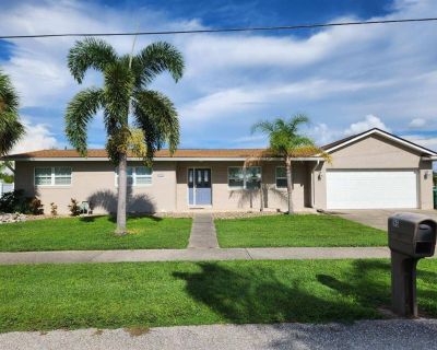 3 Bedroom 2BA 2406 ft Apartment For Rent in Port Charlotte, FL