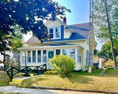 Loomis St, Ludington, Home For Sale