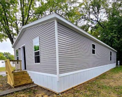 3 Bedroom 2BA 1344 ft Mobile Home For Rent in Loveland, OH