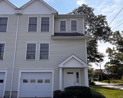 3 Bedroom 2BA 2500 ft Apartment For Rent in Fairfield, CT