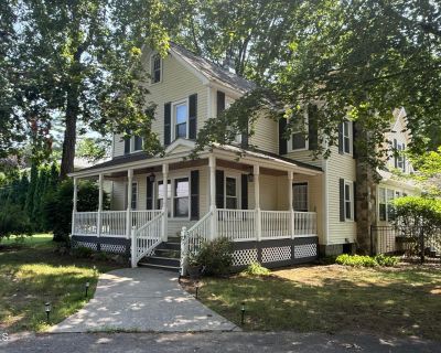 5 Bedroom 3BA 2613 ft Apartment For Rent in Saratoga Springs, NY