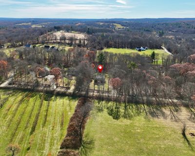 4 Bedroom 2BA 2016 ft Single Family House For Sale in Woodstock, CT