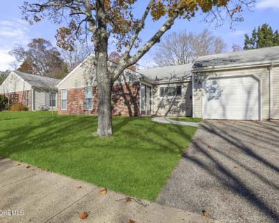 3 Bedroom 2BA 1192 ft Condominium For Sale in LAKEWOOD, NJ