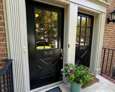 2 Bedroom 1BA 985 ft Apartment For Rent in Southampton, NY