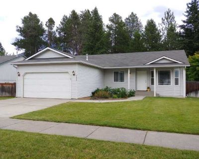 3 Bedroom 2BA 1300 ft Furnished Apartment For Rent in Coeur d'Alene, ID