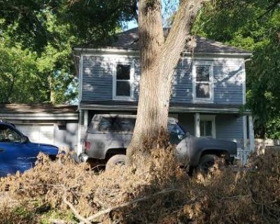 3 Bed 1 Bath Preforeclosure Property in Ottawa, KS 66067 - S Maple St
