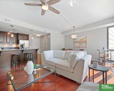 1 Bedroom 1BA 945 ft Condominium For Sale in OMAHA, NE