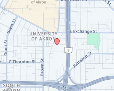 3 Bedroom 2BA Single-family home For Rent in AKRON, OH