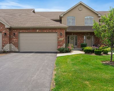 3 Bedroom 2BA 1950 ft Townhouse For Sale in Lockport, IL