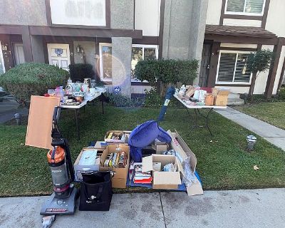 Yard Sale. Everything Needs to go. Reseda. Sunday 11/2