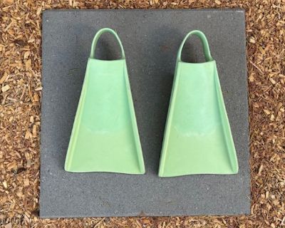$OLD: Yucca Short Blade Fins Size XL (11-12)
