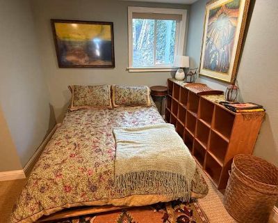 Available on: now. Furnished. Parking available * Internet included * LGBTQ+ friendly * Students welcome * 40+ years welcome. Furnished room with private bathroom available in Black Point. The room is located in a private wing of the house and has a private entrance. Their is a kitchenette attached to the room. The kitchenette has a refrigerator, microwave, and hot plate. The kitchenette is ful...