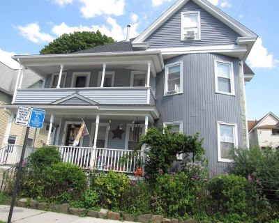 2 Bedroom 1BA 5000 ft Condo For Rent in Worcester, MA