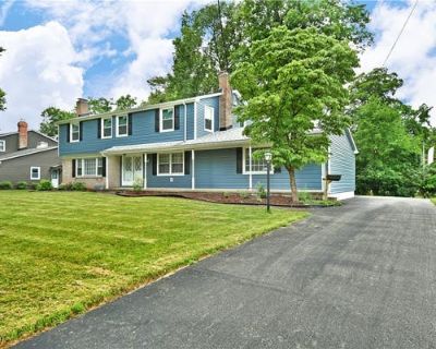 4 Bedroom 4BA 2748 ft Single Family Home For Sale in YOUNGSTOWN, OH