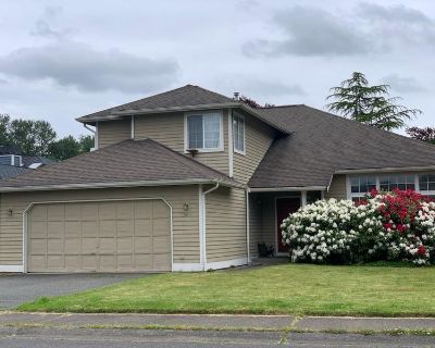 Deposit (Room 1): $0.00 * Deposit (Room 2): $0.00 * Deposit (Room 3): $0.00 * Deposit (Room 4): $0.00 * Utilities included?: Yes * Fees apply?: No. References are not required. No preference. Non-smoking. Couples are welcome. Age preference: 19 - 90. Furnishings: Furnished * Parking: Yes * Garage: Yes * Yard/patio: Yes * Balcony/roof terrace: No * Disabled access: No * Living room: shared * Bro...