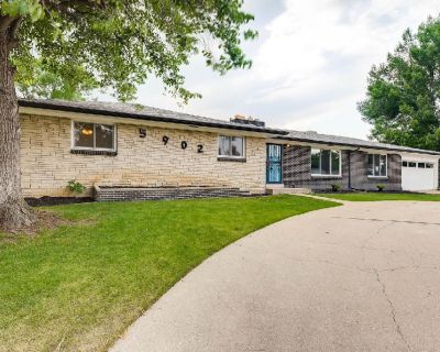 Beautiful Ranch in Southwest Denver-5 bed, 4 bath, 4488 total sq.ft.
