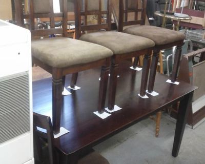 Wood Table and 4 Chairs