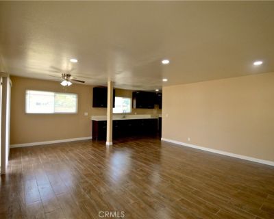 3 Bedroom 2BA 1100 ft Condo For Rent in Orange, CA