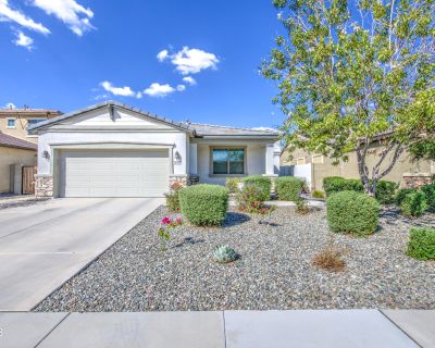 3 Bedroom 2BA 1838 ft Single Family House For Sale in Litchfield Park, AZ