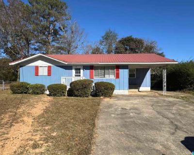 4 Bedroom 2BA 1316 ft Single Family Home For Sale in TALLADEGA, AL