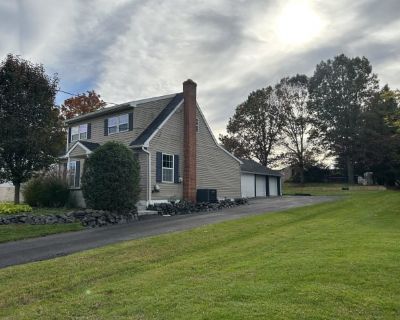 3 Bedroom 1.5BA 1098 ft Apartment For Rent in Ephrata, PA