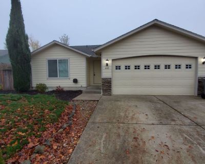 3 Bedroom 2BA 1300 ft Pet-Friendly House For Rent in Albany, OR