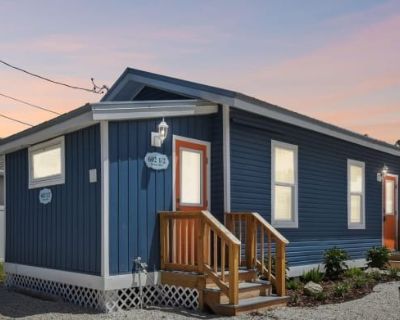 1 Bedroom 2BA 448 ft Pet-Friendly Apartment For Rent in Dunedin, FL