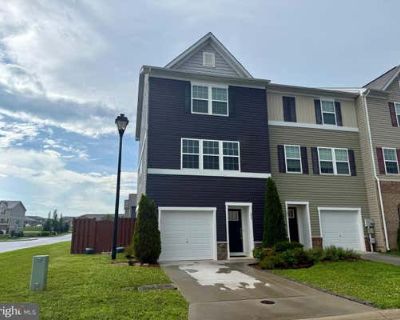 3 Bedroom 3BA 1882 ft Townhouse For Sale in MARTINSBURG, WV