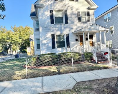 3 Bedroom 1BA 1250 ft House For Rent in New Haven, CT
