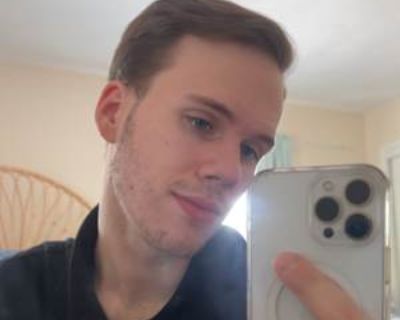 Has a cat. Budget: $650 per month. Ready to move: November 1. Looking for myself. Hello, I am a full time worker and student with a very friendly cat. I don t smoke, drink, party, or create any other kind of disturbances. I keep to myself and am looking for someone who is similiar!