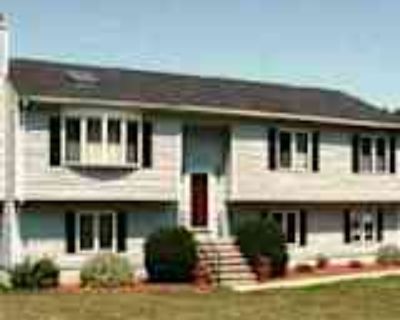 3 Bedroom 2BA 2064 ft² House For Rent in East Haven, CT 90 Eddon Dr