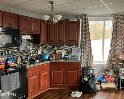2 Bedroom 1BA 800 ft Apartment For Rent in Shamokin, PA